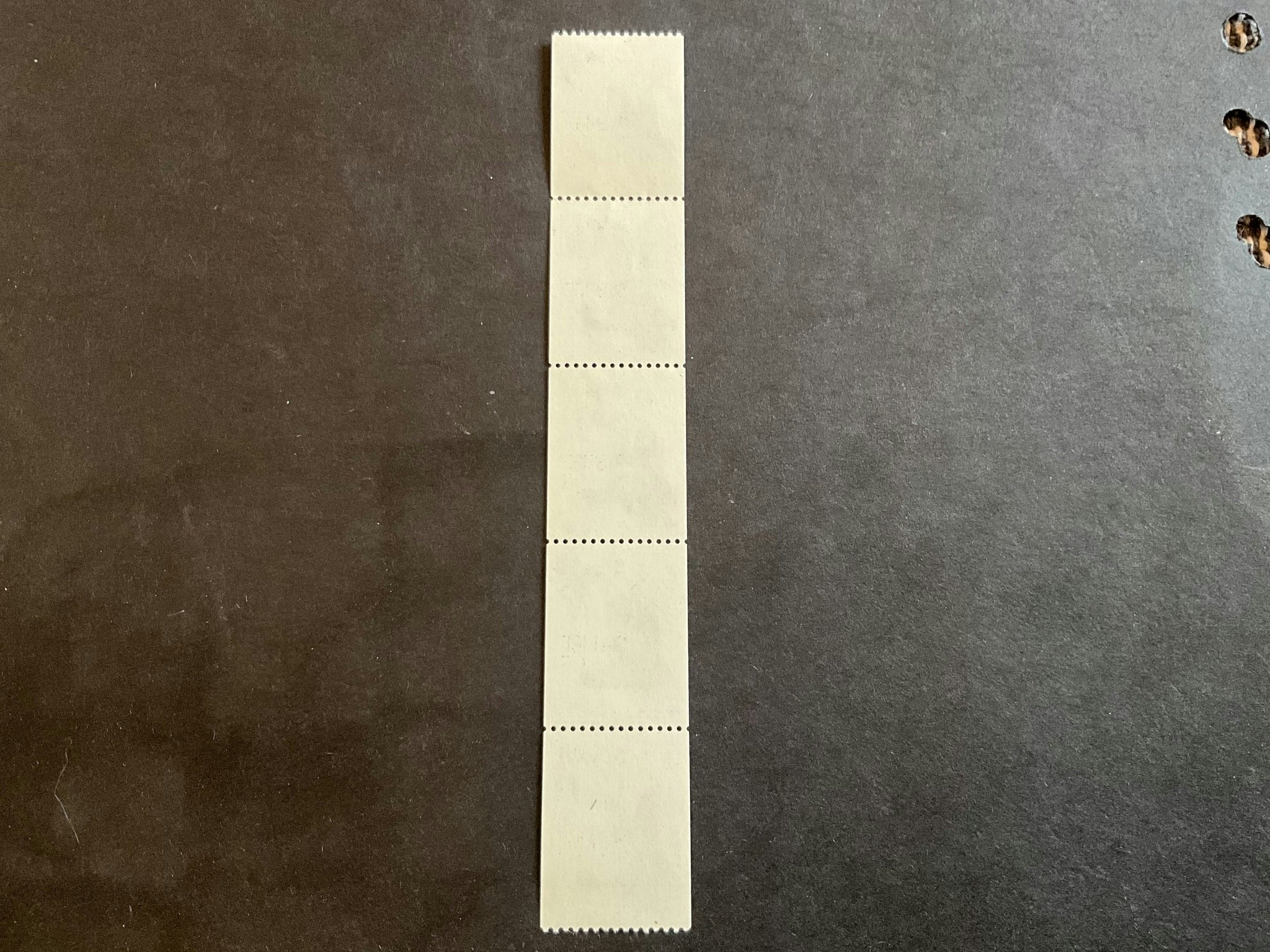 Rådjur facit nr 768 V1 , gul fluoroscense postfriskt 5-strip