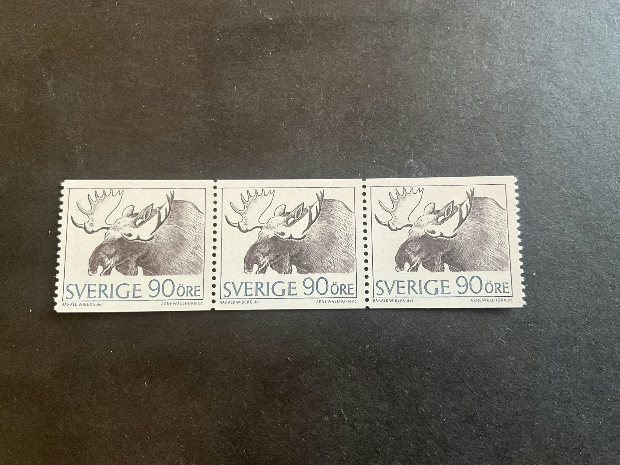Bruksfrimårken facit nr 615 A A2 postfriskt 3-strip med öppen mule