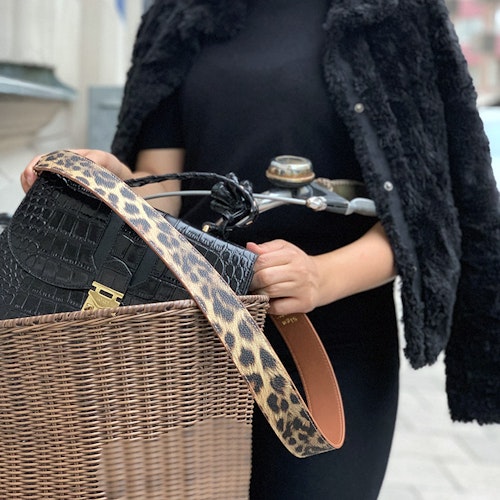 Leopard (bagstrap)