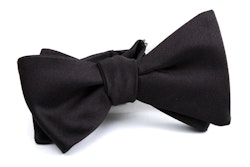 Solid Silk Bow Tie - Black