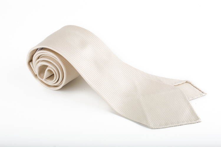 Silk Solid Textured Untipped - Beige/Creme