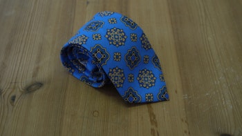 Cotton/Silk Medallion - Light Blue/Beige