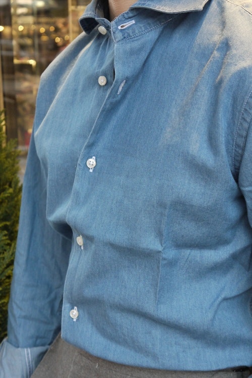 Solid Denim Shirt - Cutaway - Light Navy Blue