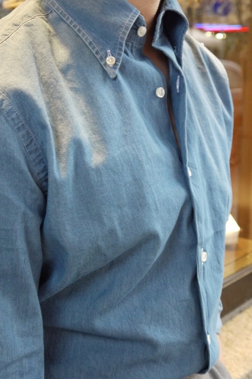 Enfärgad Denimskjorta - Button Down - Ljusblå