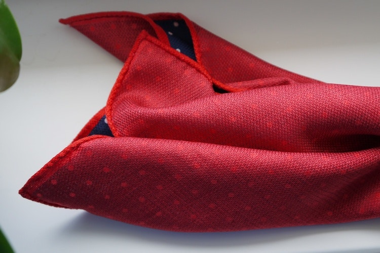 New 14/" 100/% Silk Pocket Square Blue//Pinkish Red Polkas-D5