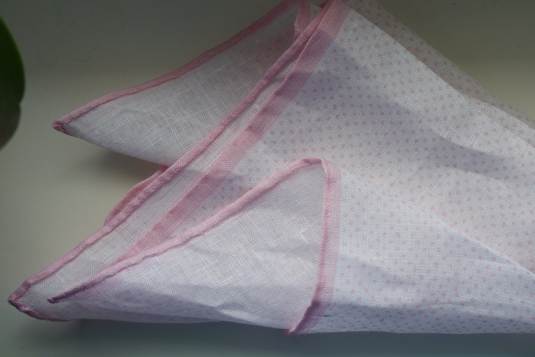Pindot Linen Pocket Square - Pink/White