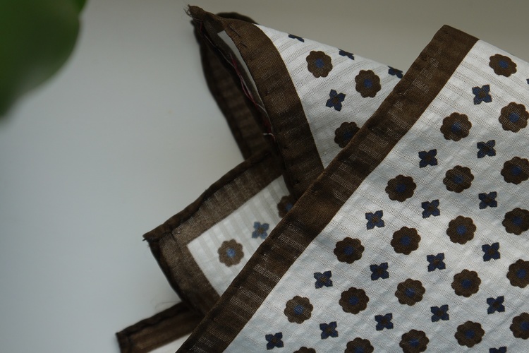 Floral Seersucker Cotton/Silk Pocket Square - Off White/Brown/Navy