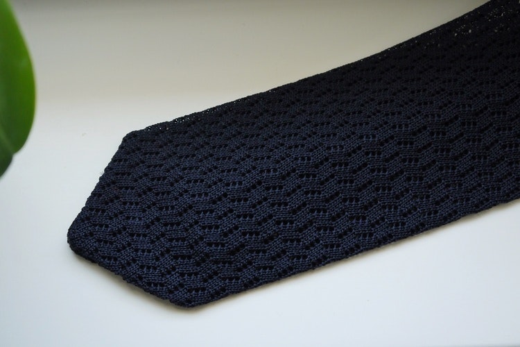 Zigzag Solid Knitted Silk Tie - Navy Blue