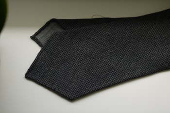 Puppytooth Light Wool Tie - Untipped - Grey