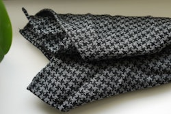 Dogtooth Wool Pocket Square - Grey/Black