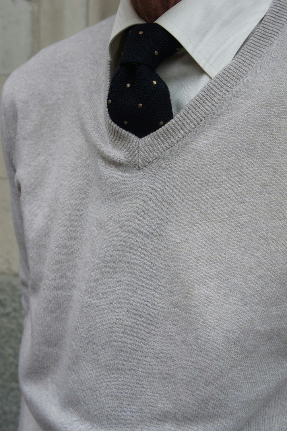 V-Neck Wool Cashmere Pullover - Off White