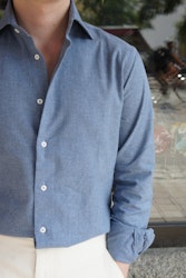 Enfärgad Flanellskjorta - Cutaway - Mellanblå