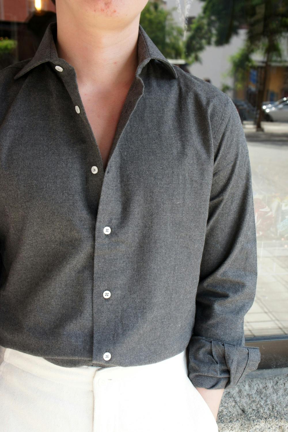Enfärgad Flanellskjorta - Cutaway - Mörkgrå