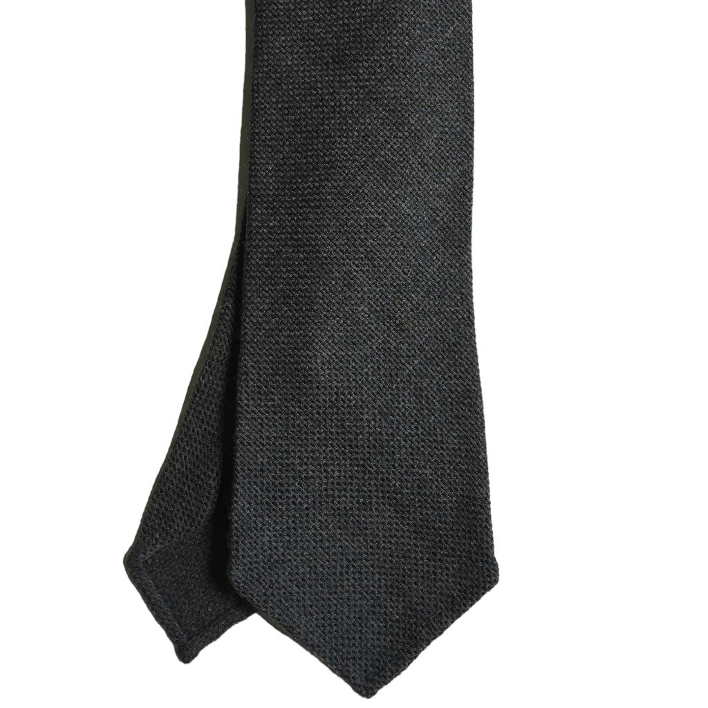Solid Textured Light Wool Tie - Untipped - Dark Grey