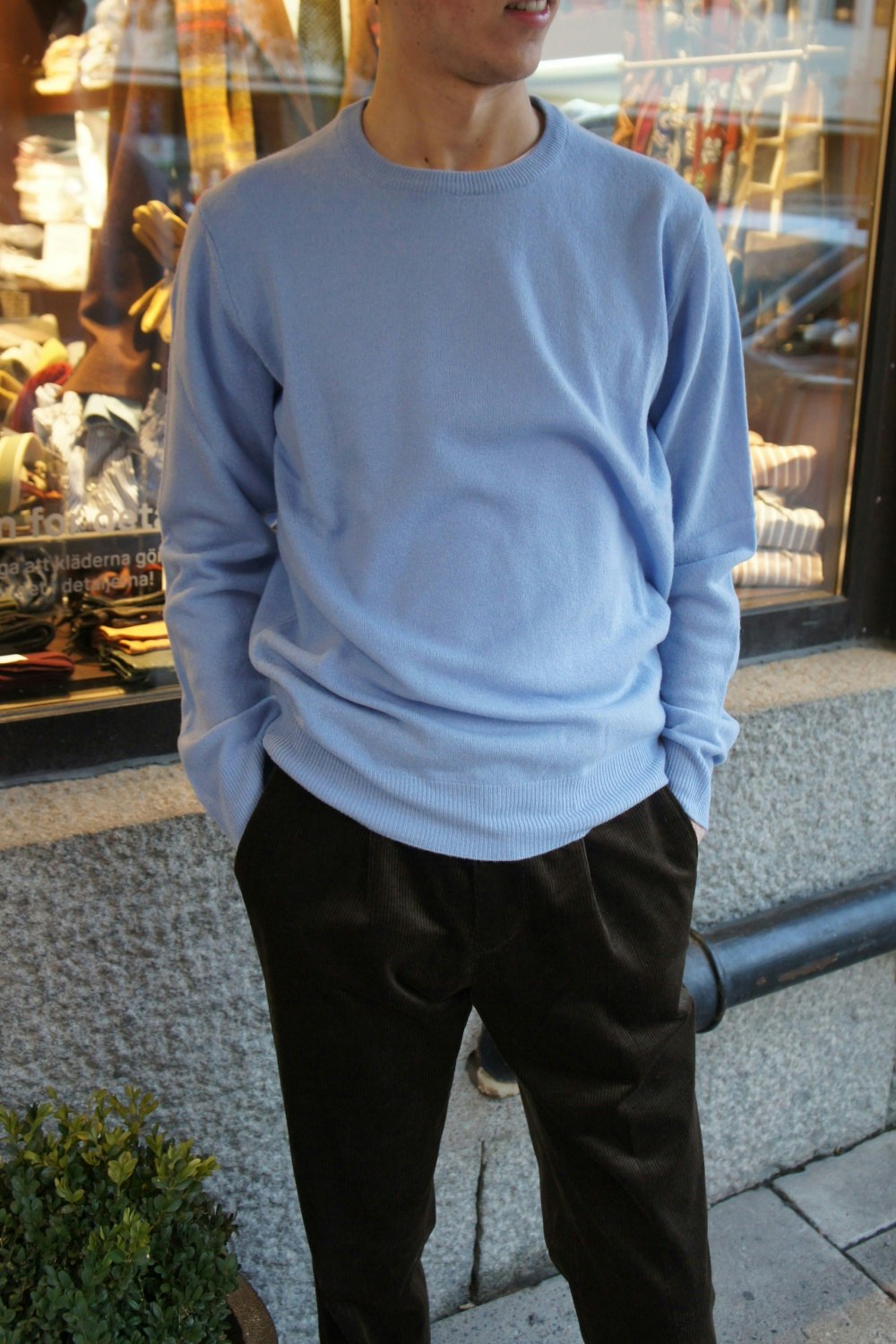 Solid Crewneck Lambswool Pullover - Light Blue