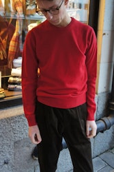 Solid Crewneck Lambswool Pullover - Red