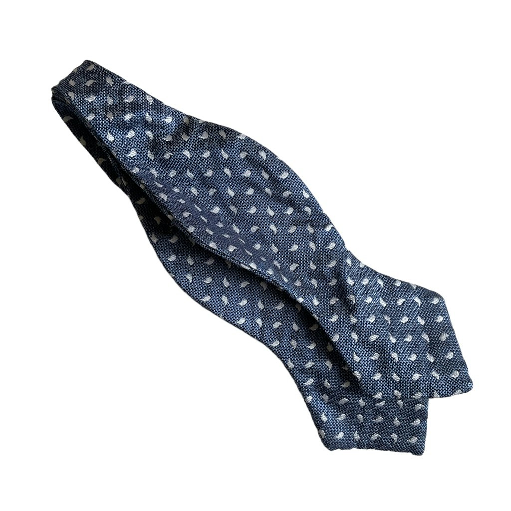 Paisley Silk Bow Tie - Navy Blue/White