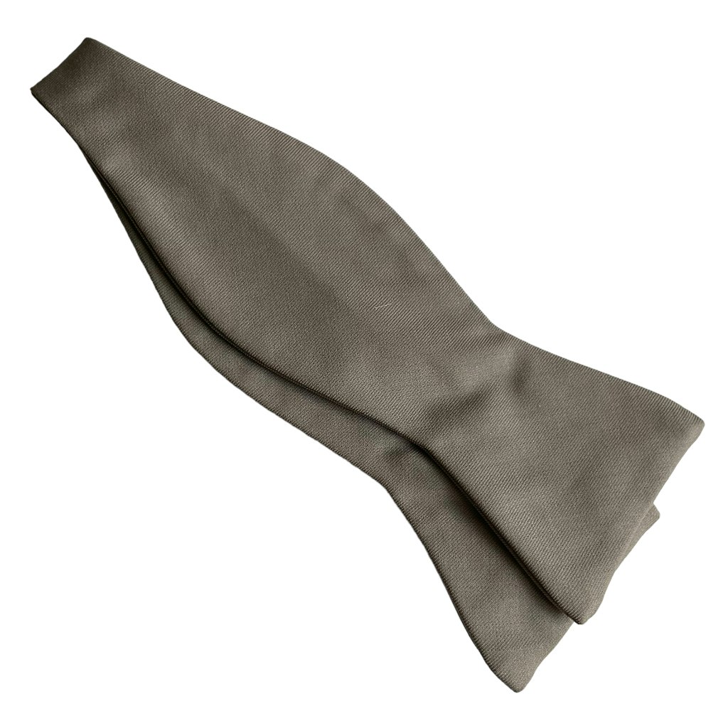 Solid 50 Oz Silk Bow Tie - Oatmeal
