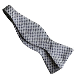 Dogtooth Silk Bow Tie - Purple/White