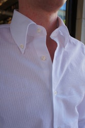 Finrandig Skjorta i Bäckebölja - Button Down - Vit