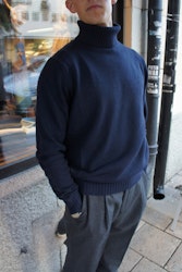 Chunky 7gg Cashmere/Wool Rollneck Pullover - Navy Blue