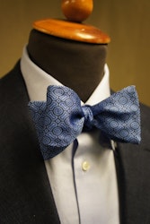 Medallion Printed Silk Bow Tie - Blue