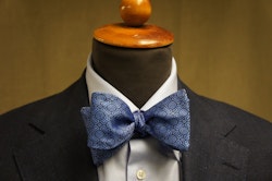 Medallion Printed Silk Bow Tie - Blue