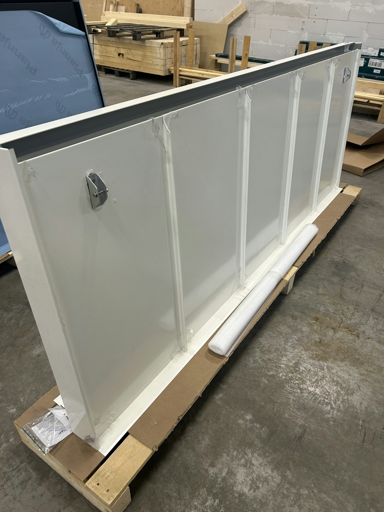 Modern Flat Seamed 2500X955mm Varmvit RAL 9010