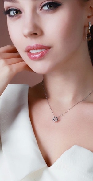 Halsband, Zirconia Style - Silverfärgad
