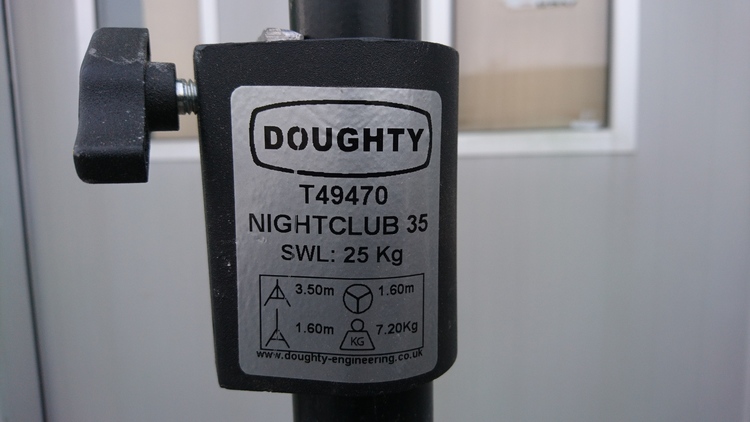 Högtalarstativ Doughty T49470 Nightclub 35