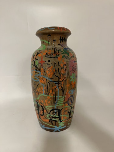 PARANOID vase