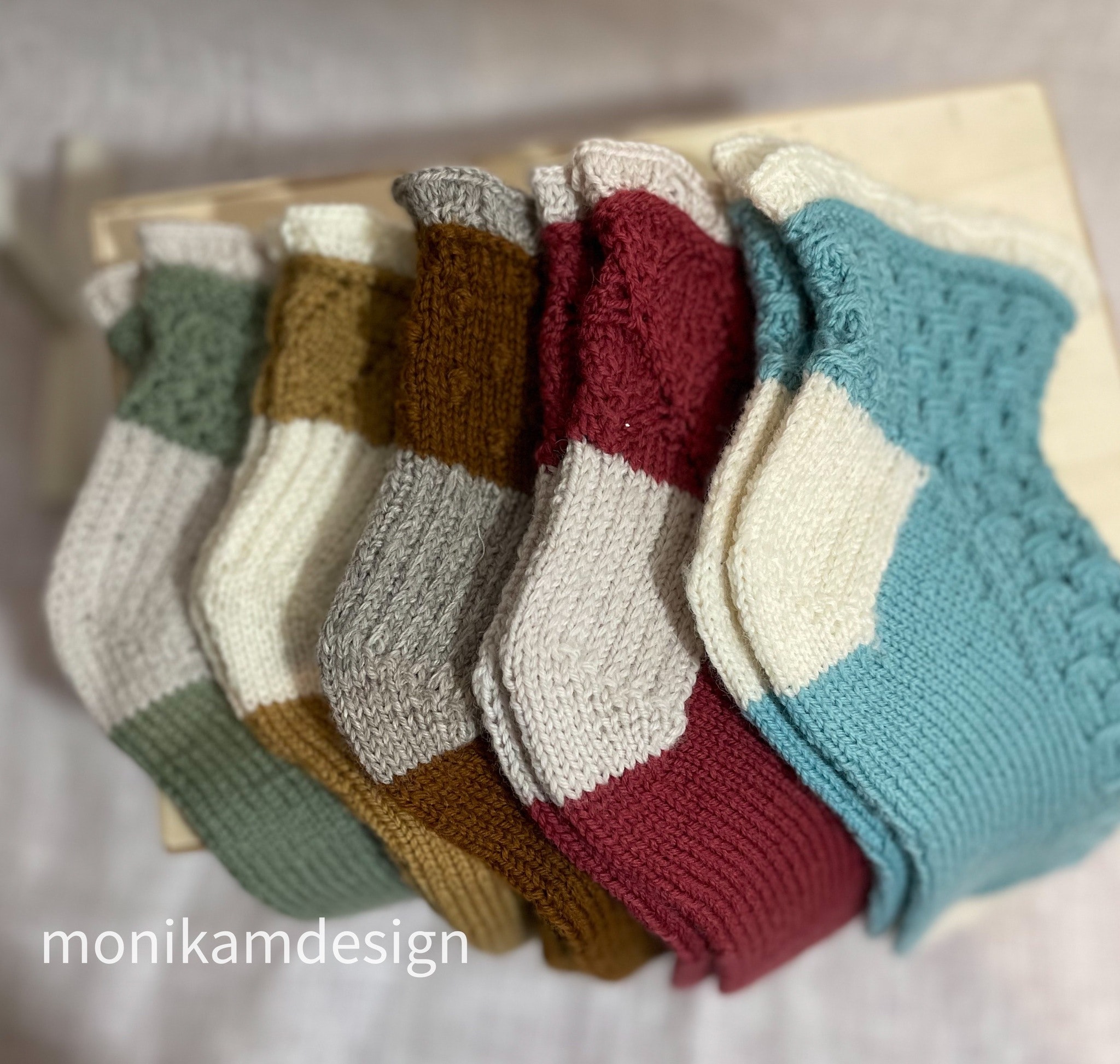 Hefte 5 par sokker - MonikaMdesign