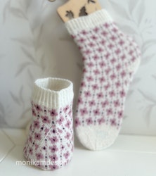 Blomstersokken 3 farger, offwhite, rosa og lilla str 37-38