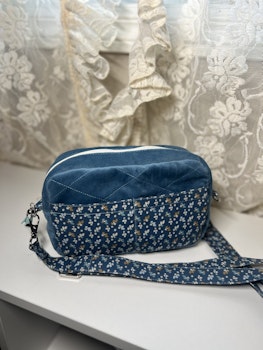 Liten crossbodyveske