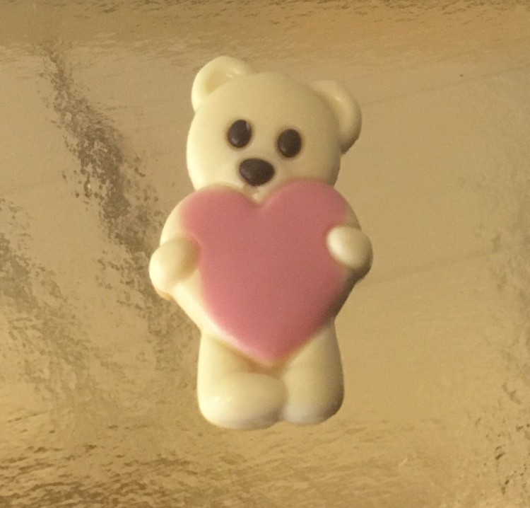 Nallebjörn med Hjärta i vit choklad