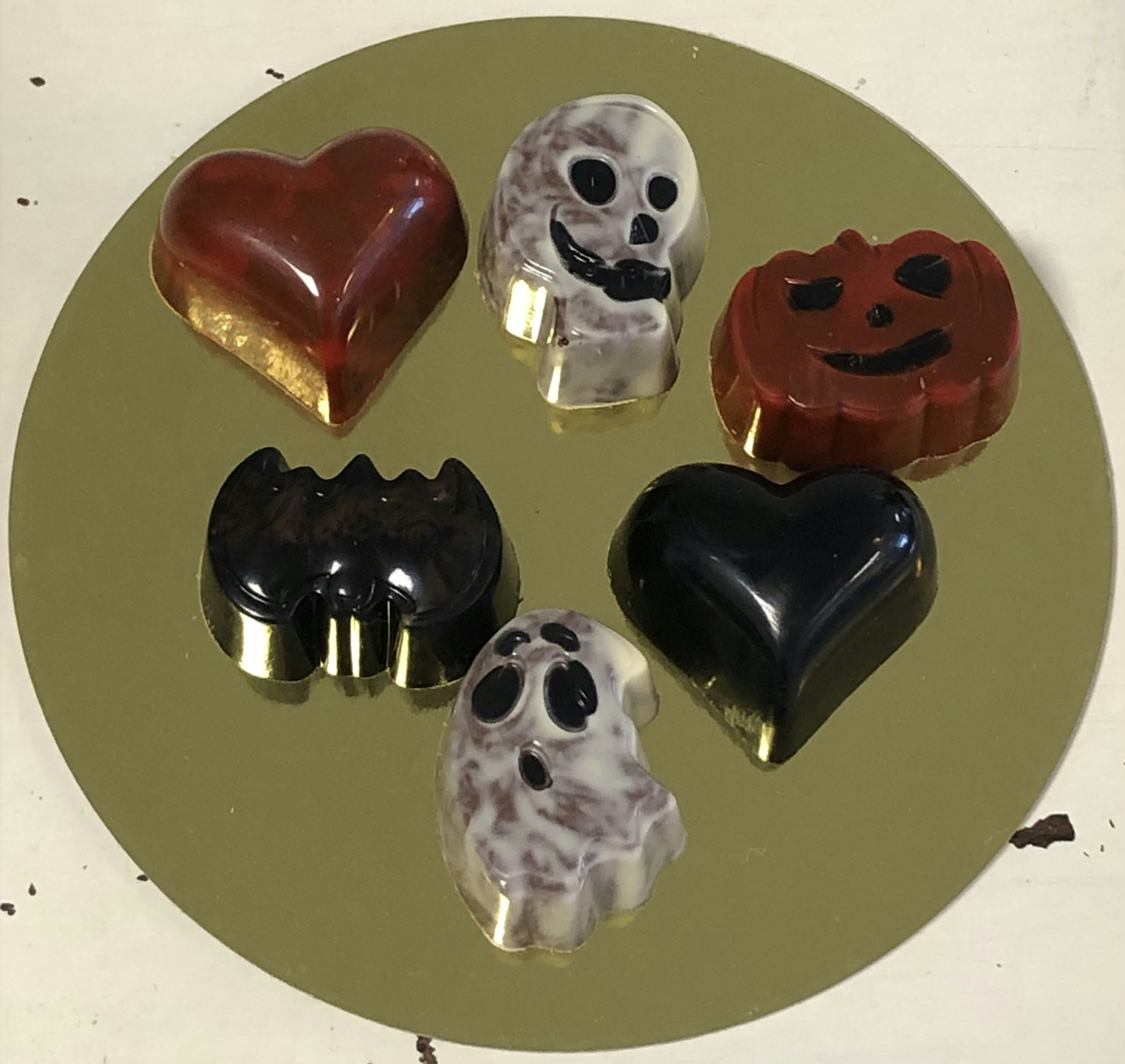 Vår egen: Halloweenfigurer i mjölkchoklad (Massiv)