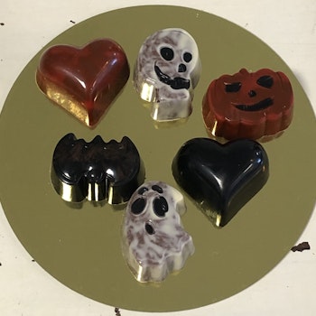 Vår egen: Halloweenfigurer i mjölkchoklad (Massiv)