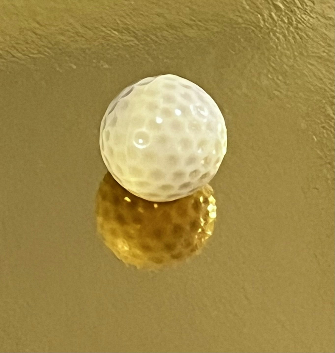Vår egen: Golfboll Skogsbär VEGANSK