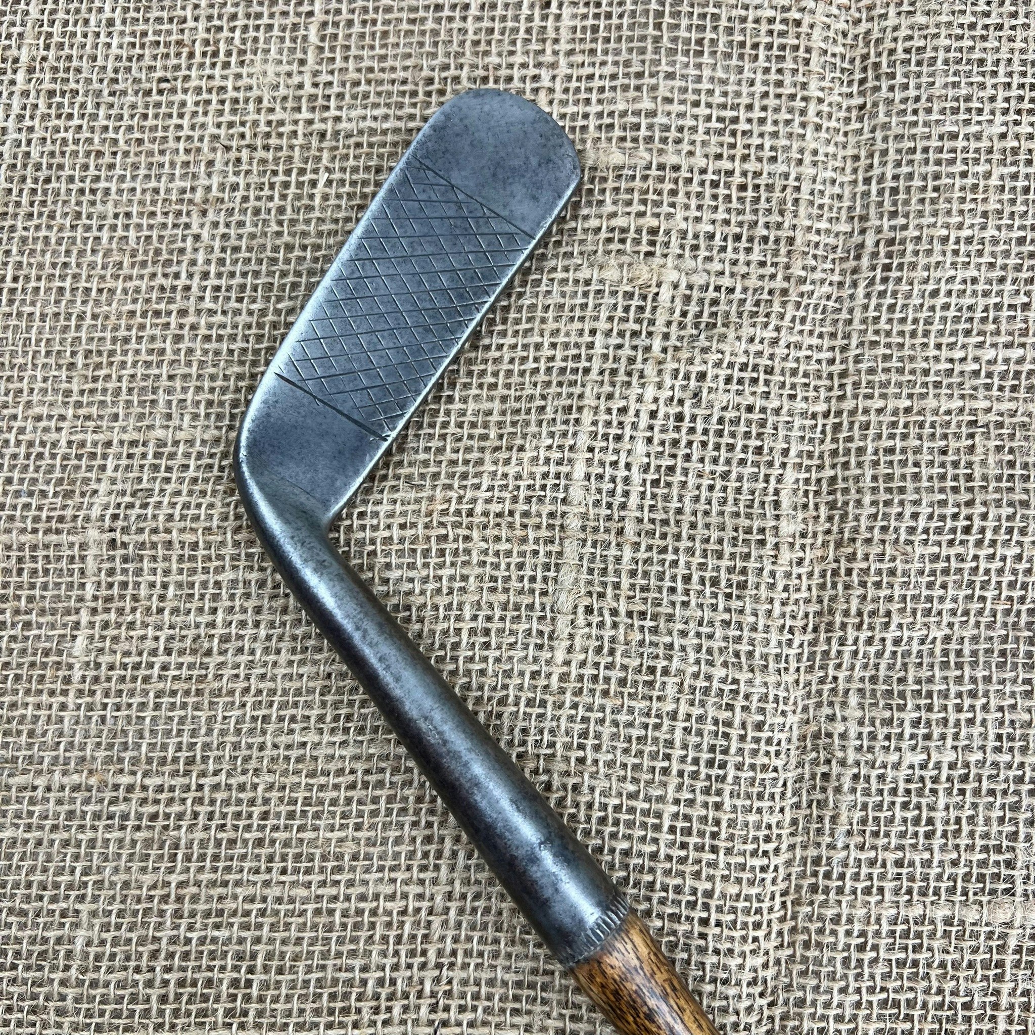 AH. Scott - Putter