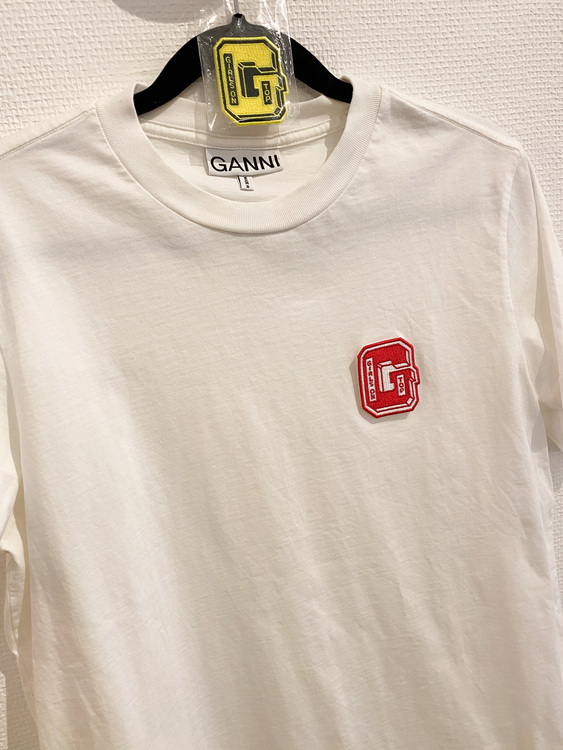 GANNI "Girls On Top Patch" T-Shirt (XL)