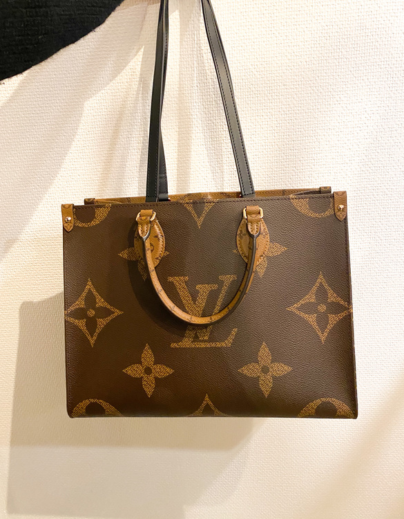LOUIS VUITTON On The Go MM