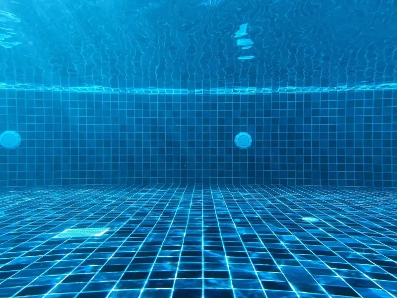 Poolklorering – Allt du behöver veta | Aquagripp.se
