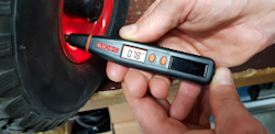 Digital tire pressure tester solar
