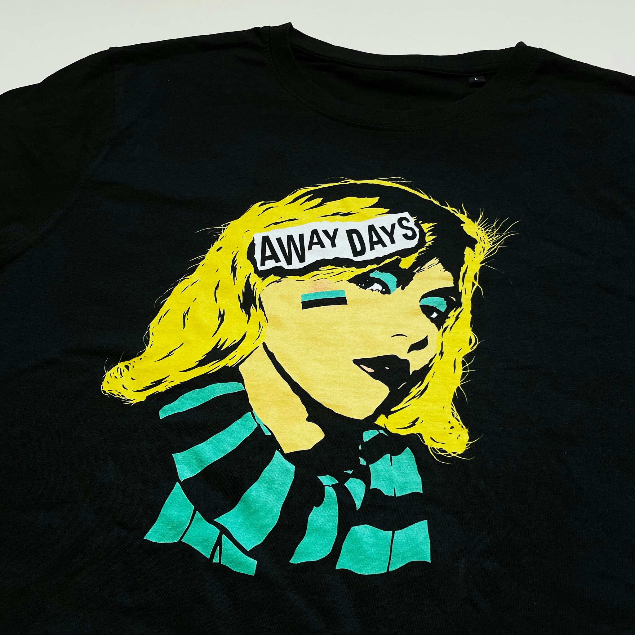 T-SHIRT: GORGEOUS GAIS GIRLS