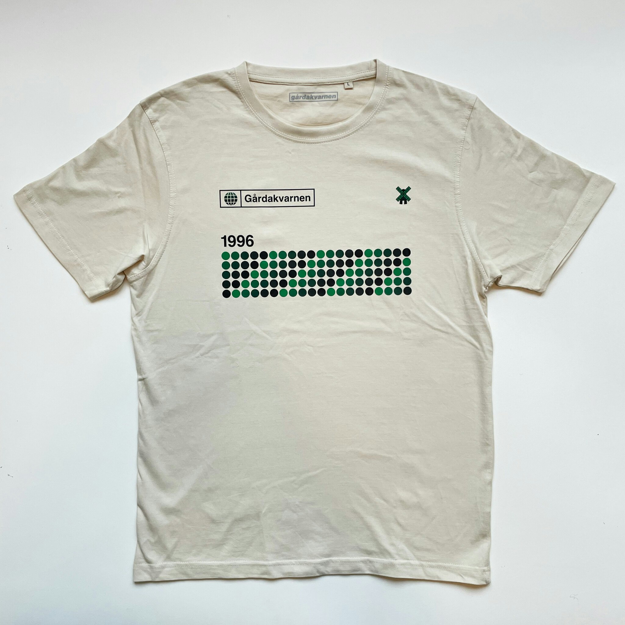 T-SHIRT: 2025