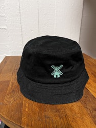 BUCKET HAT: GÅRDAKVARN