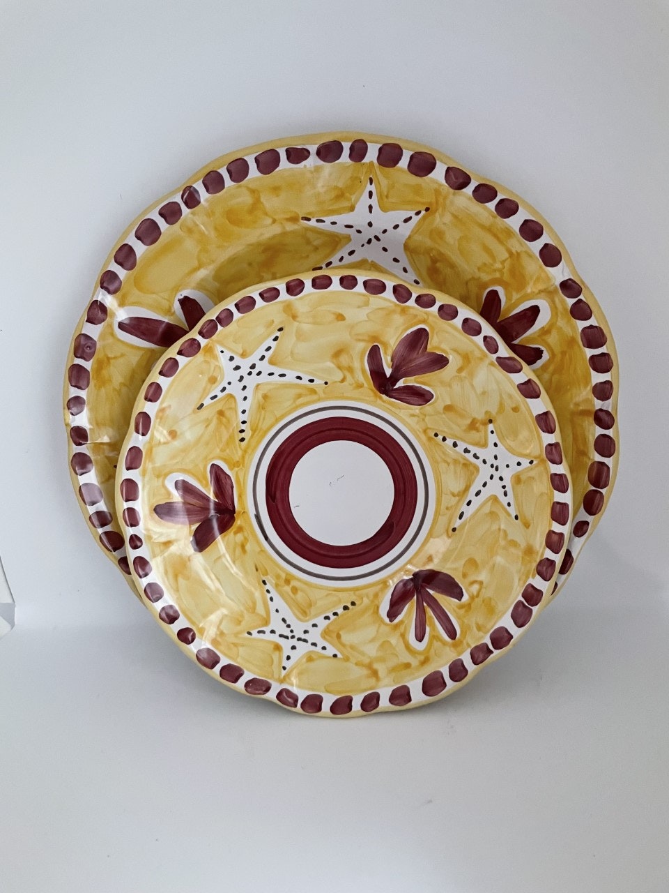 Amalfi assiett, gul med sjöstjärnemönster, 20 cm
