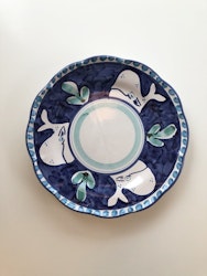 Amalfi mattallrik, mörkblå med valmönster, 26 cm