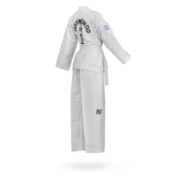 MIGHTY FIST: ITF TAEKWON-DO DRÄKT MATRIX FÄRGBÄLTE