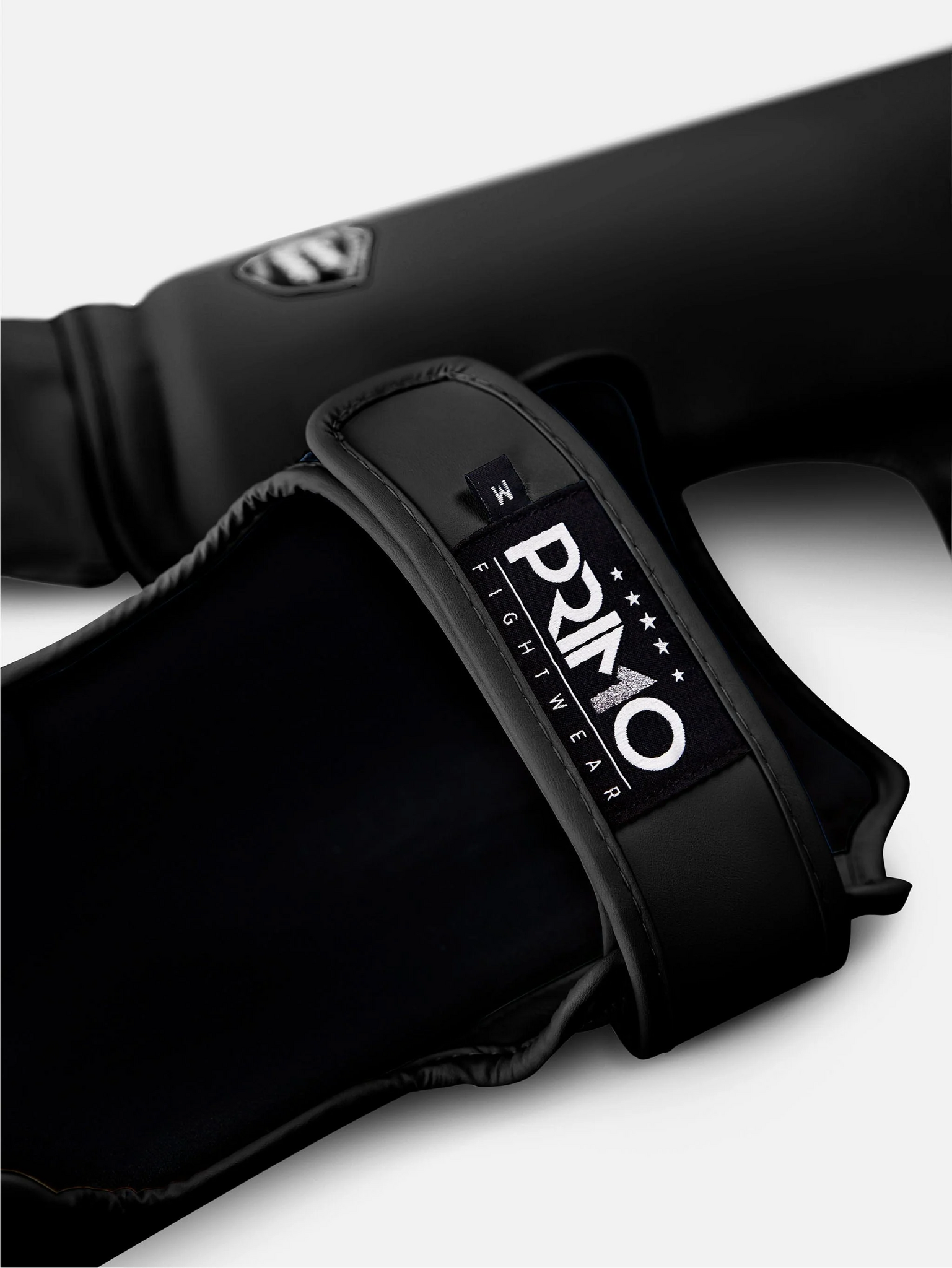 PRIMO: BENSKYDD CLASSIC SVART